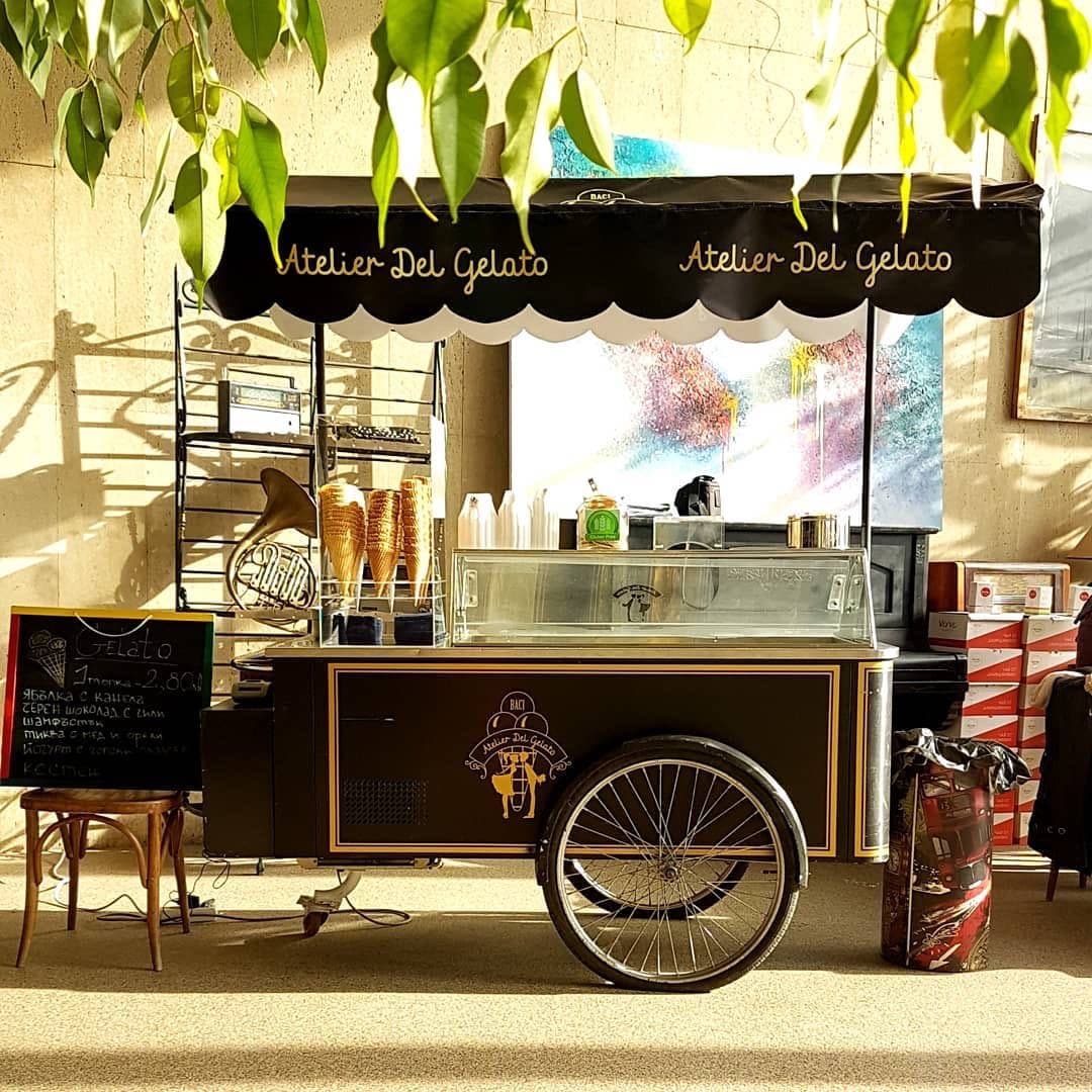 Atelier Del Gelato branded cart with artisan decor